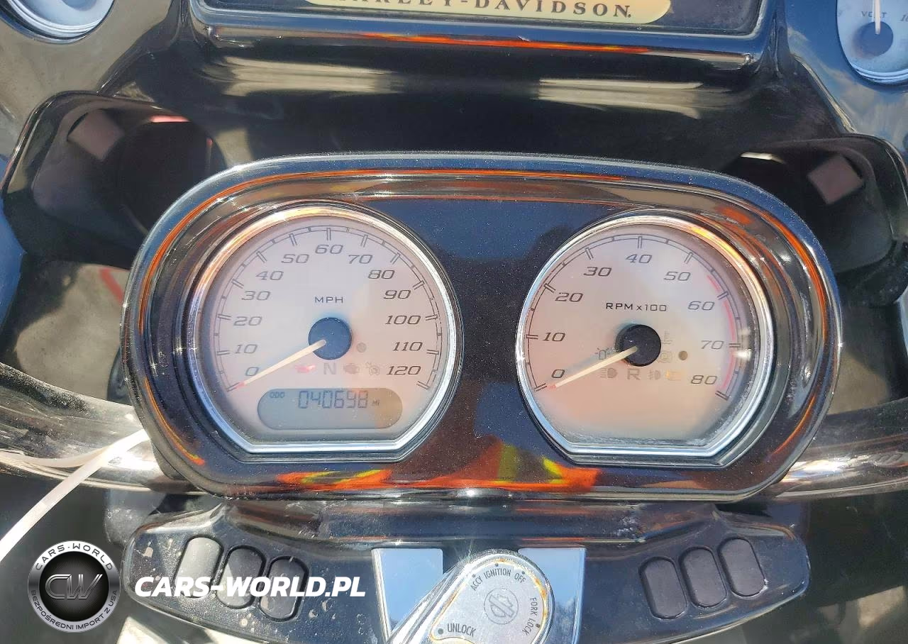2015 Harley-Davidson Fltrxs Road Glide Special VIN:1HD1KTM15FB634290 - 7