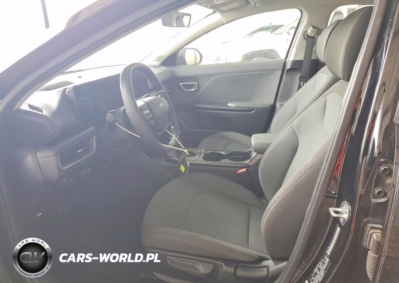 2025 Kia K4 Lxs VIN:3KPFT4DE4SE068696 - 7