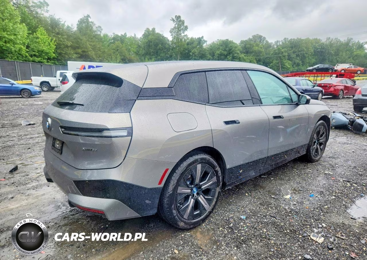 2024 BMW Ix xDrive50 VIN:WB523CF04RCN30486 - 3