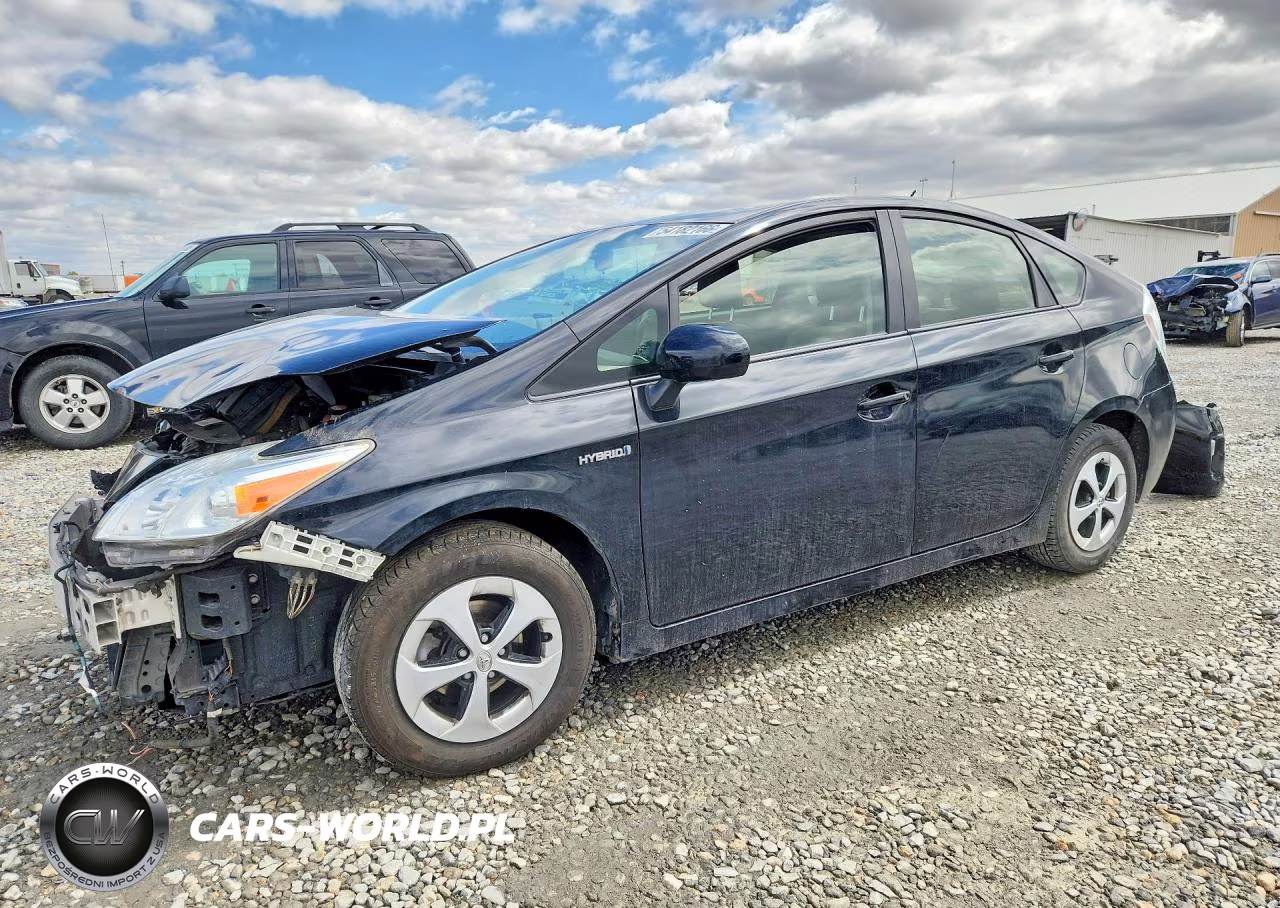 2015 Toyota Prius Two – zdjęcie 1 z 13