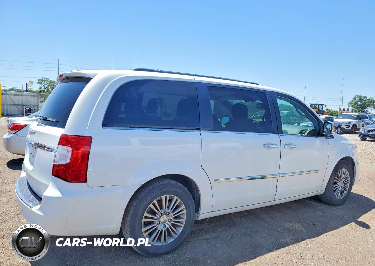 2014 Chrysler Town & Country Touring L VIN:2C4RC1CG5ER474472 - 3