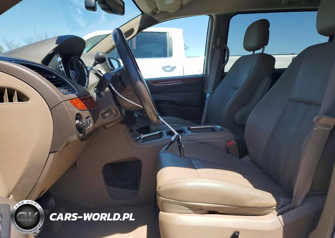 2014 Chrysler Town & Country Touring L VIN:2C4RC1CG5ER474472 - 7