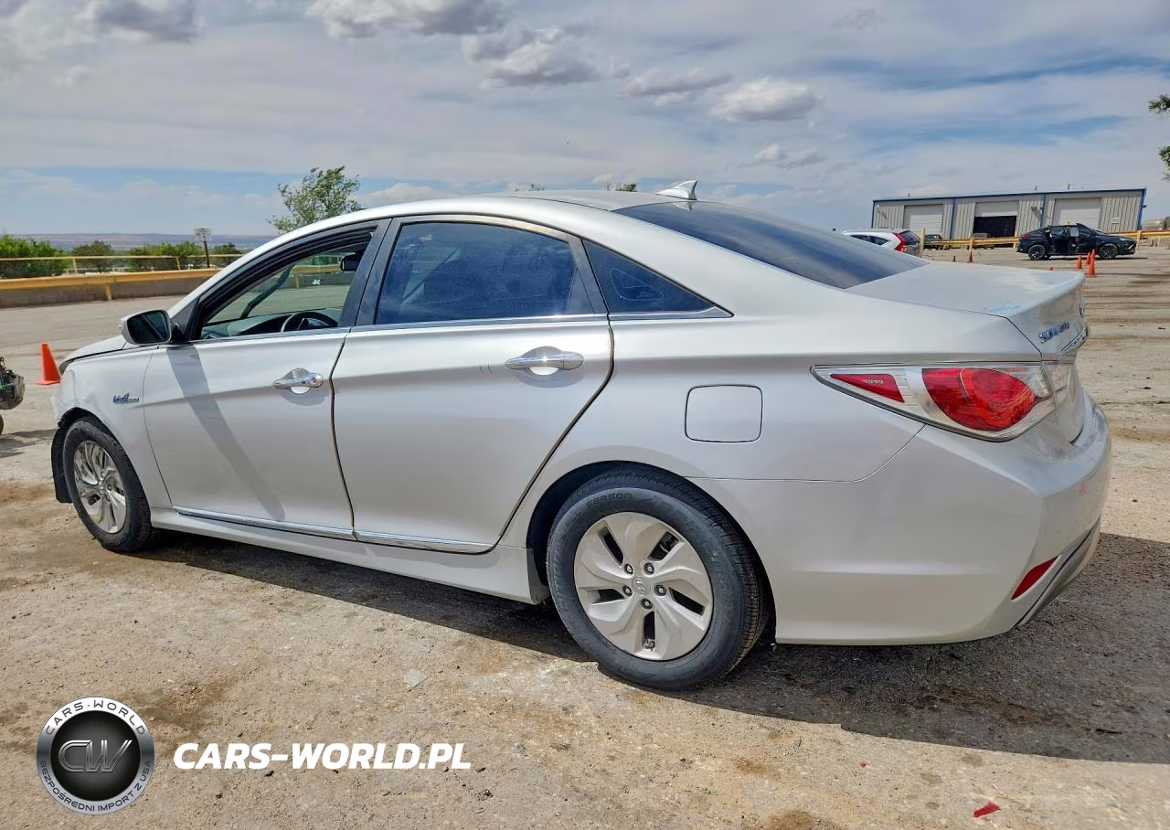 2015 Hyundai Sonata Hybrid Base VIN:KMHEC4A41FA139770 - 2
