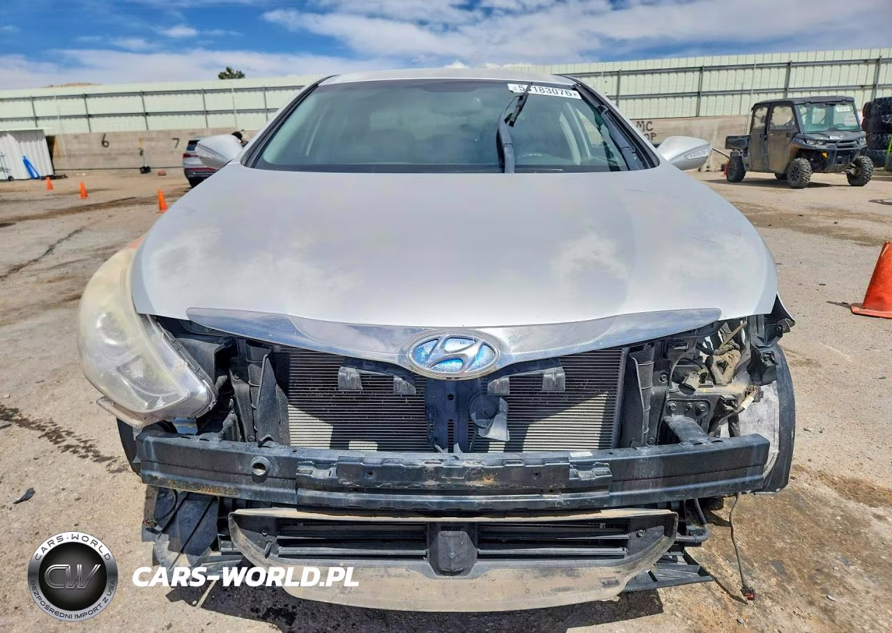 2015 Hyundai Sonata Hybrid Base VIN:KMHEC4A41FA139770 - 5