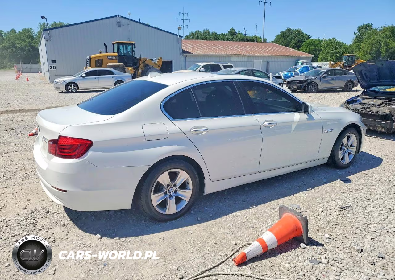2013 BMW 528 Xi VIN:WBAXH5C51DD114810 - 3