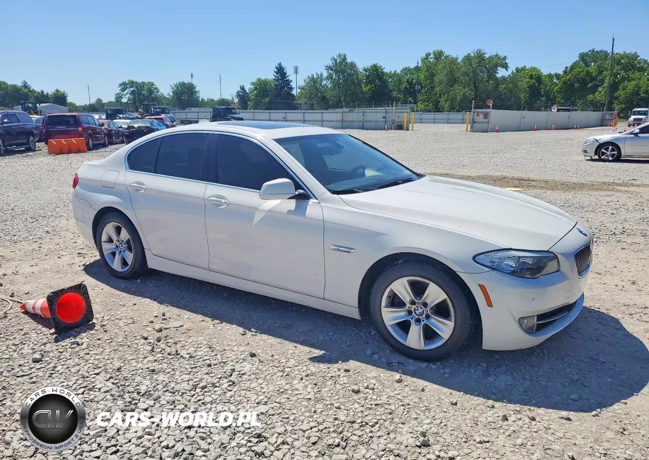 2013 BMW 528 Xi VIN:WBAXH5C51DD114810 - 4