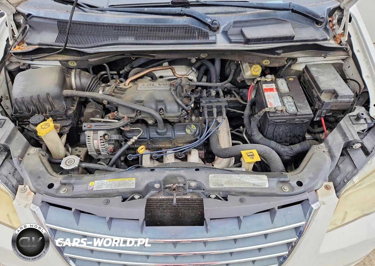 2010 Chrysler Town & Country Touring VIN:2A4RR5D14AR493227 - 12