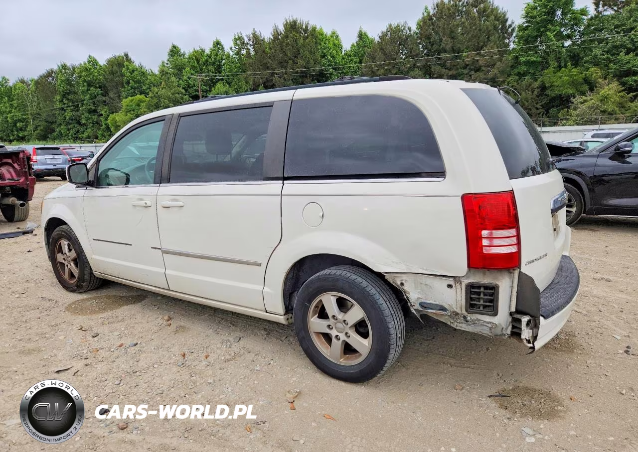 2010 Chrysler Town & Country Touring VIN:2A4RR5D14AR493227 - 2