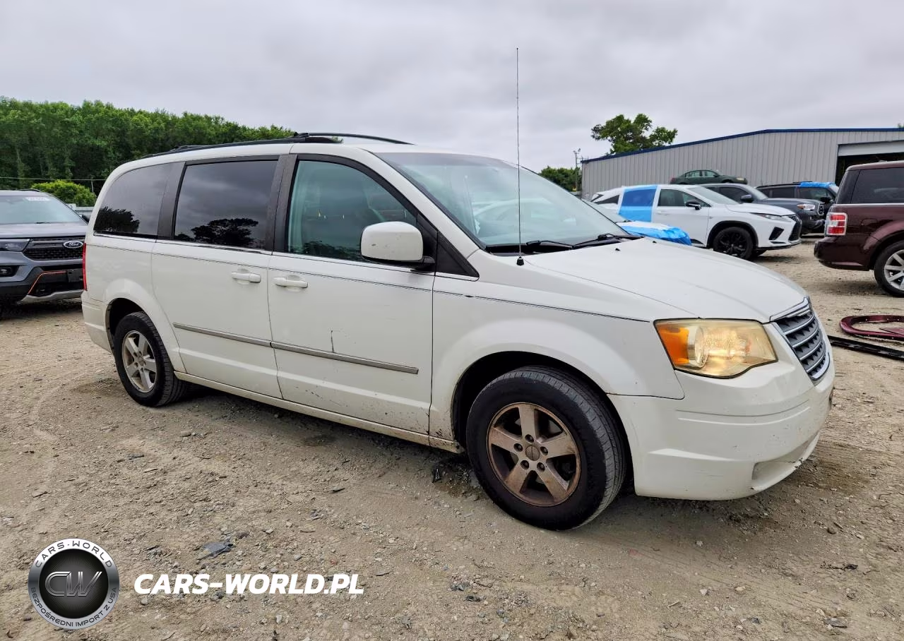 2010 Chrysler Town & Country Touring VIN:2A4RR5D14AR493227 - 4