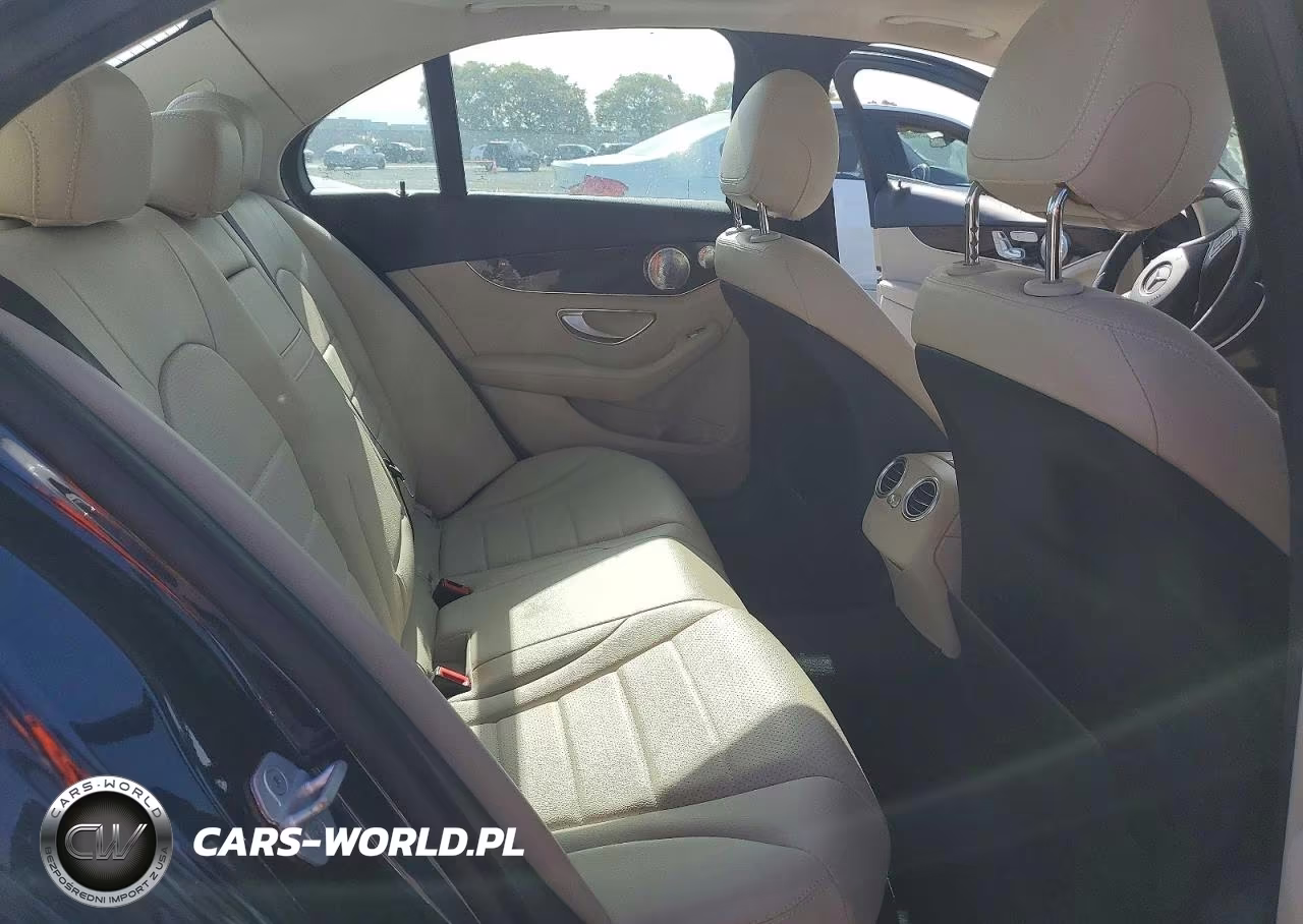 2015 Mercedes-Benz C 300 4Matic VIN:55SWF4KB1FU019082 - 10