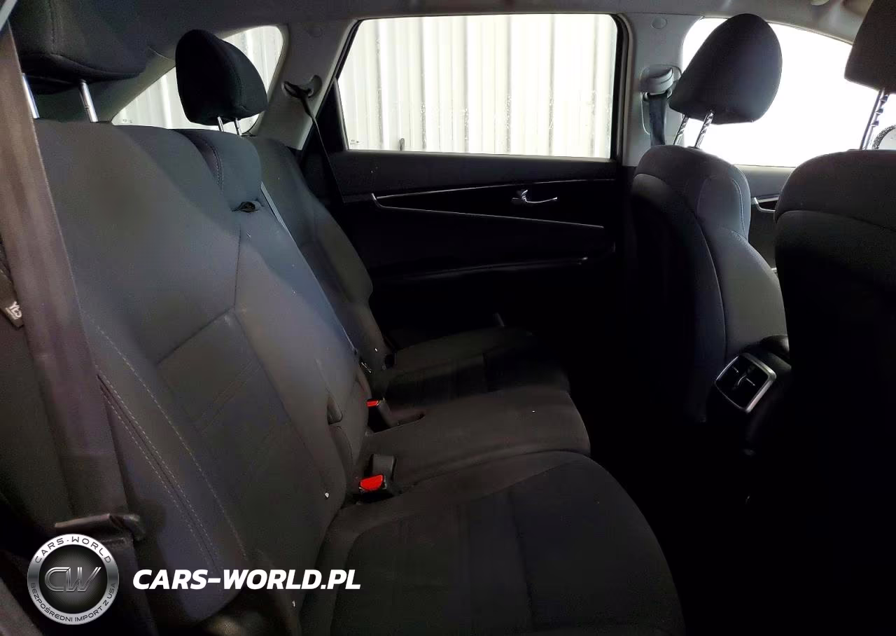 2019 Kia Sorento Lx V6 VIN:5XYPGDA51KG449194 - 11