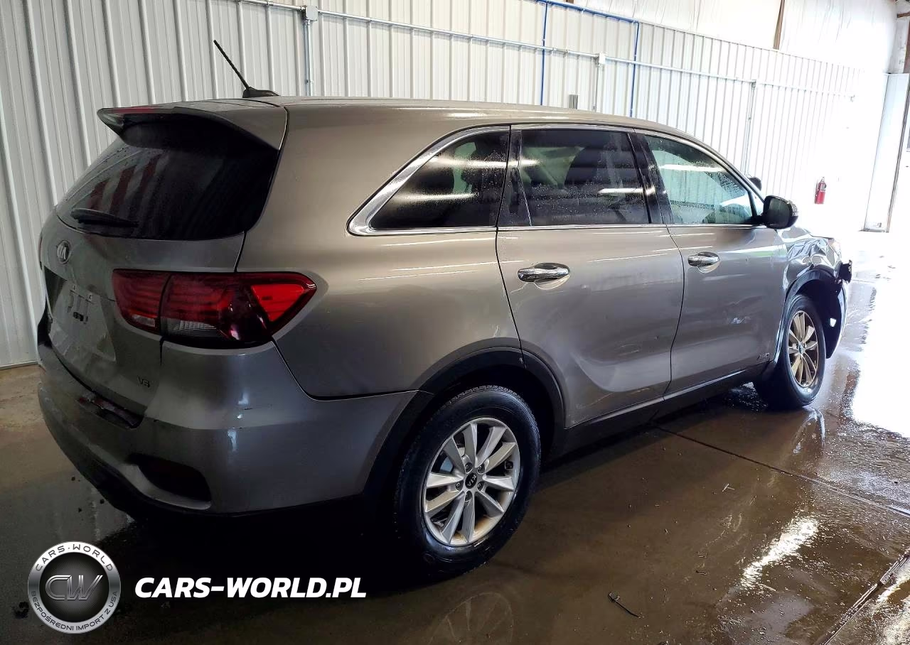 2019 Kia Sorento Lx V6 VIN:5XYPGDA51KG449194 - 3
