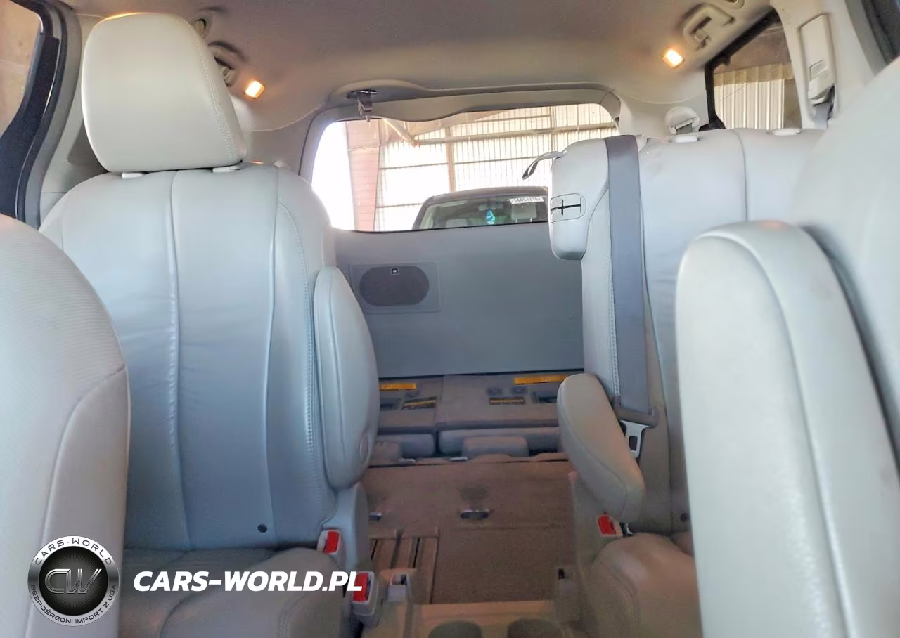 2011 Toyota Sienna Xle 8-Passenger VIN:5TDYK3DC5BS111727 - 10