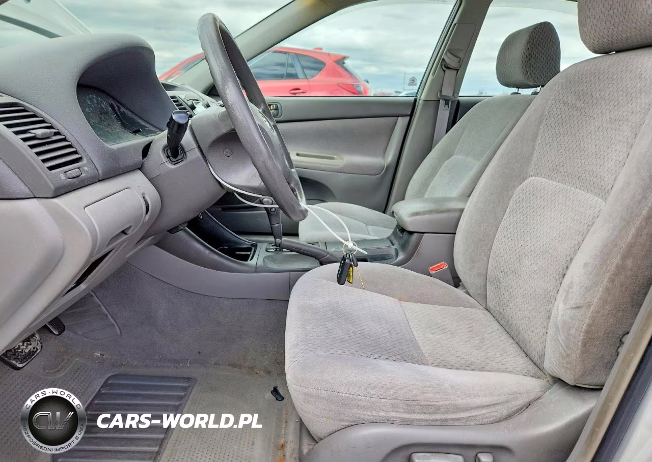 2003 Toyota Camry Le VIN:4T1BE32K33U736840 - 7