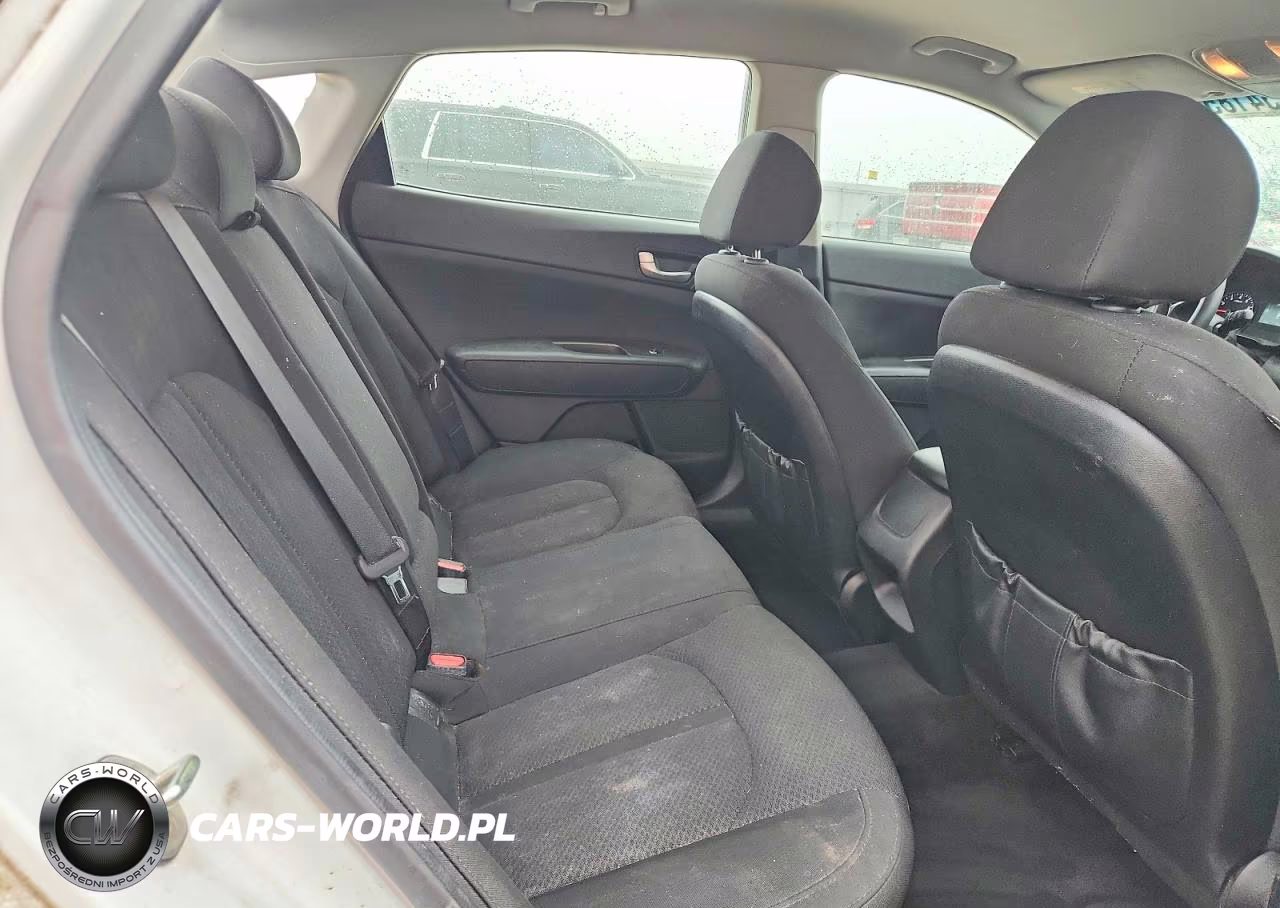 2018 Kia Optima Lx VIN:5XXGT4L3XJG230888 - 10
