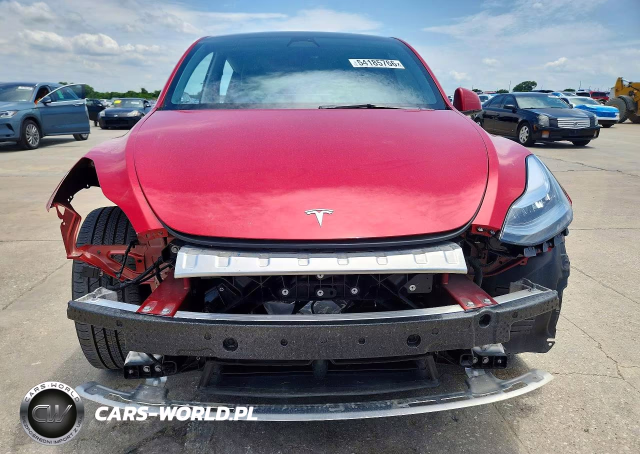 2023 Tesla Model Y VIN:7SAYGDEE8PA088690 - 5