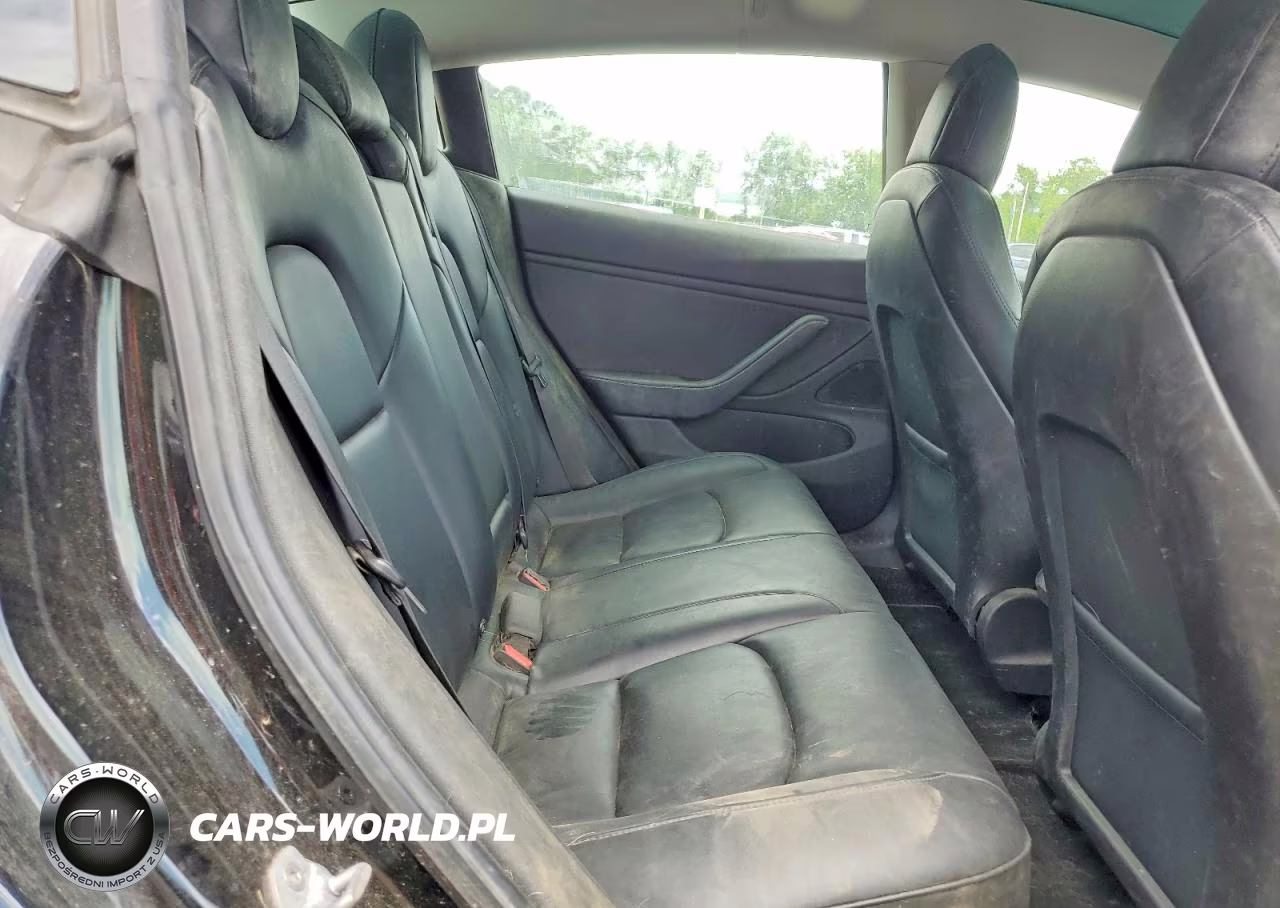 2019 Tesla Model 3 VIN:5YJ3E1EB5KF359296 - 10