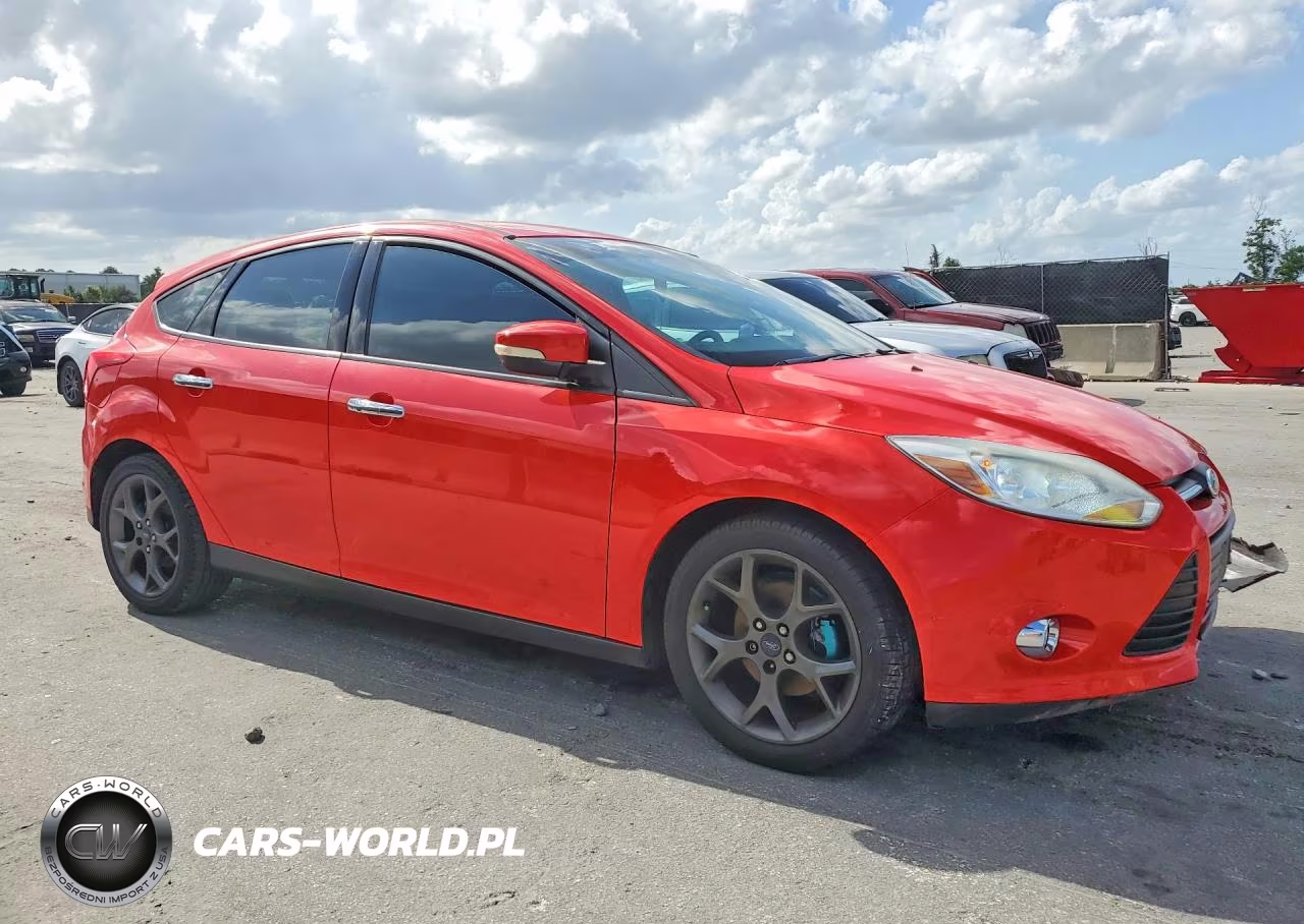 2014 Ford Focus Se VIN:1FADP3K29EL362871 - 4
