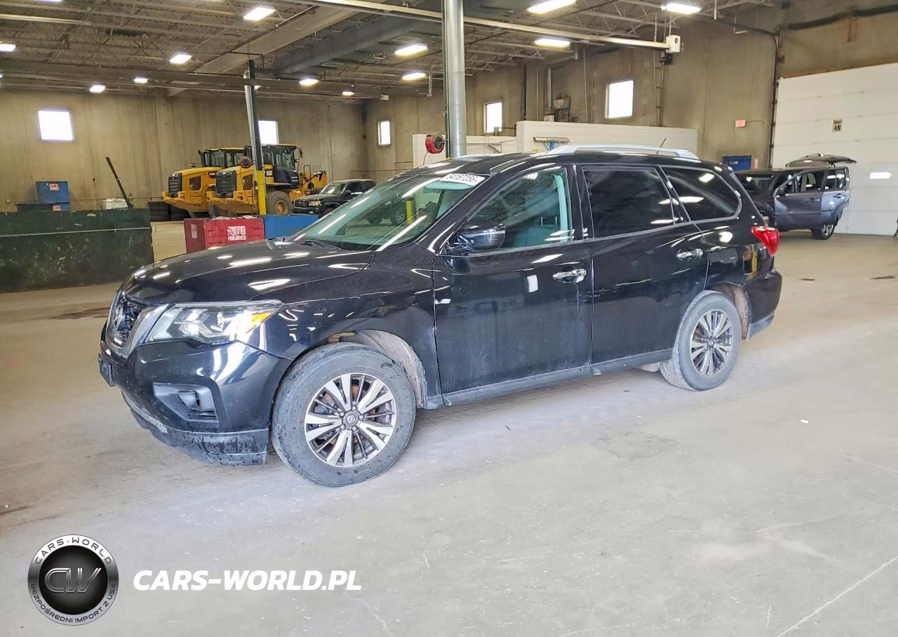 2017 Nissan Pathfinder Sv