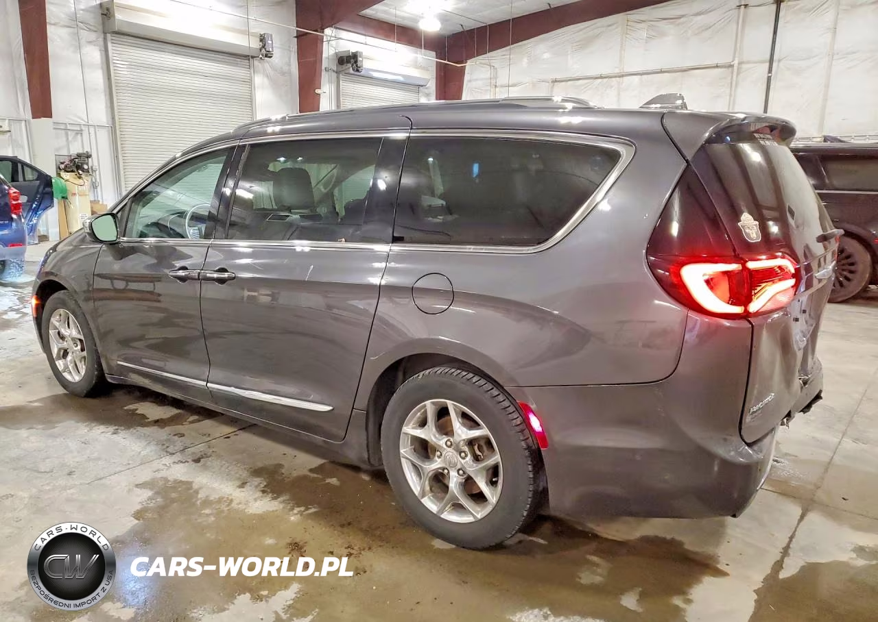 2017 Chrysler Pacifica Limited VIN:2C4RC1GG4HR570205 - 2