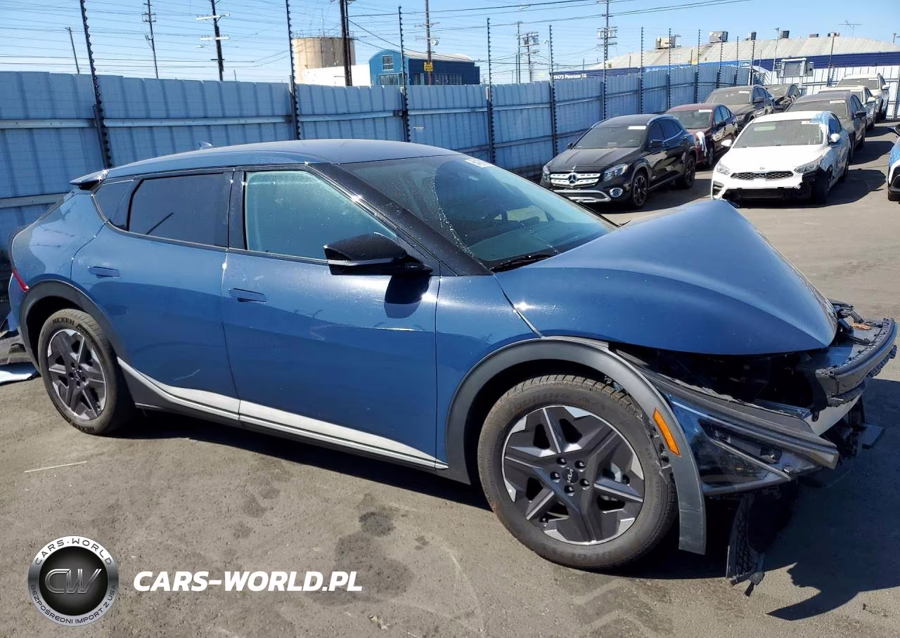 2025 Kia Ev6 Light Long Range VIN:5XYC34JA8SG010436 - 4