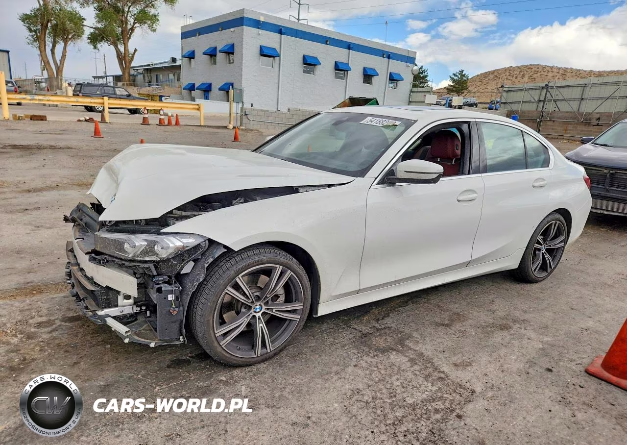 2024 BMW 330Xi – zdjęcie 1 z 13