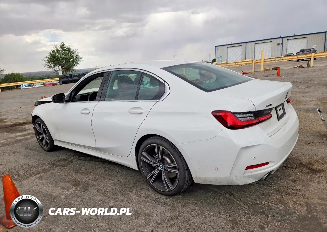 2024 BMW 330Xi VIN:3MW89FF07R8E05940 - 2