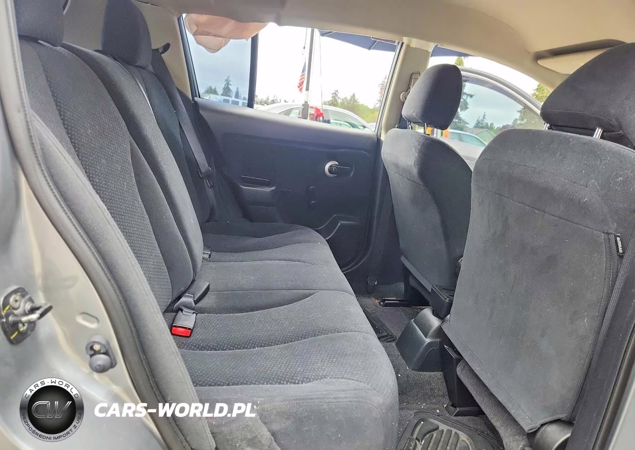 2011 Nissan Versa 1.8 S VIN:3N1BC1CP8BL376257 - 10
