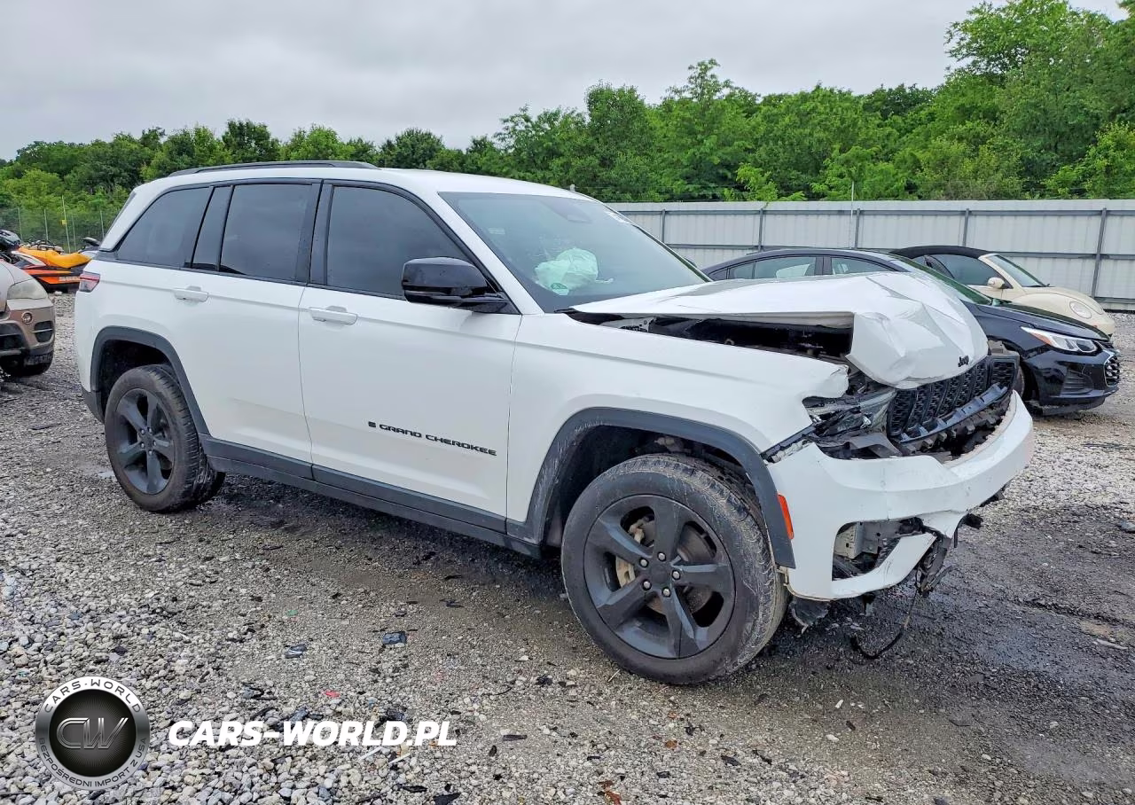 2023 Jeep Grand Cherokee Laredo VIN:1C4RJHAG0PC515801 - 4
