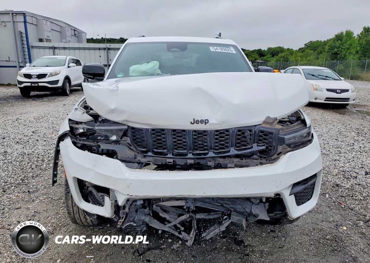 2023 Jeep Grand Cherokee Laredo VIN:1C4RJHAG0PC515801 - 5