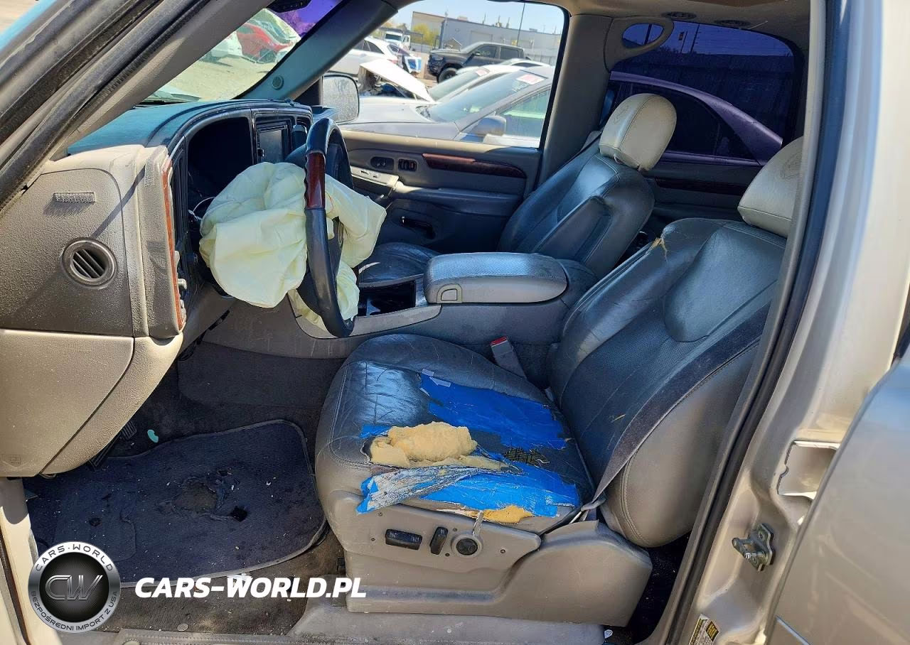 2005 Cadillac Escalade Luxury VIN:1GYEC63TX5R180946 - 7