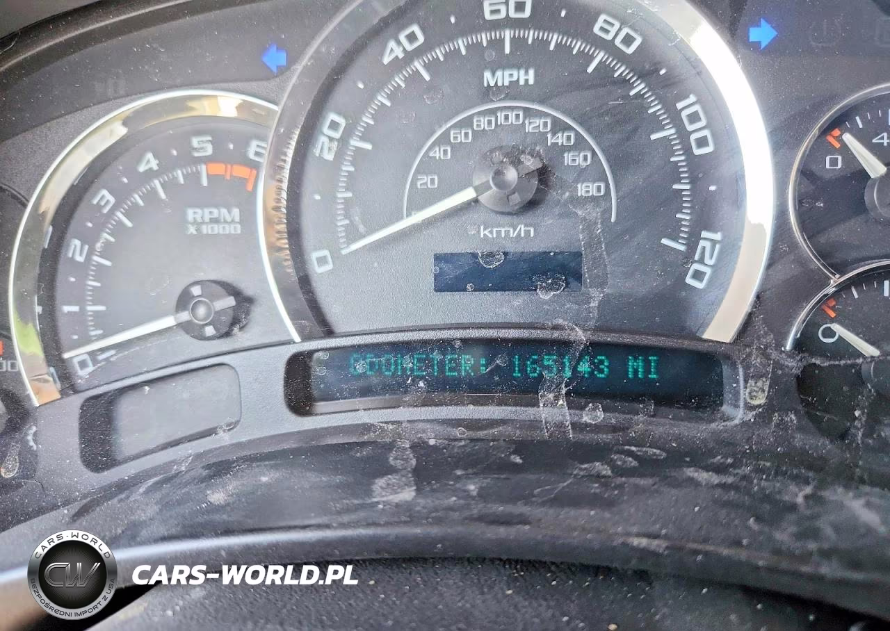 2005 Cadillac Escalade Luxury VIN:1GYEC63TX5R180946 - 9