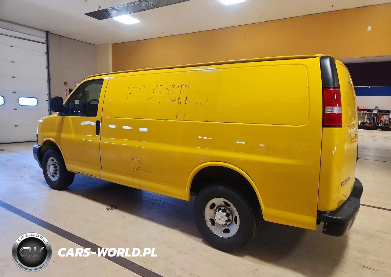 2019 Chevrolet Express G2500 VIN:1GCWGAFP9K1338946 - 2