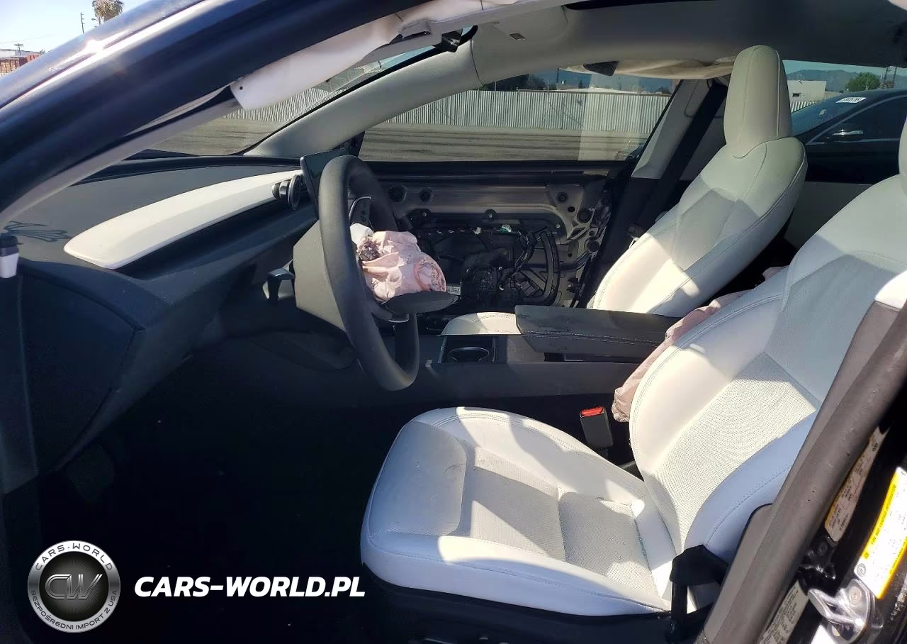 2026 Tesla Model 3 VIN:5YJ3E1EA4TF146445 - 7