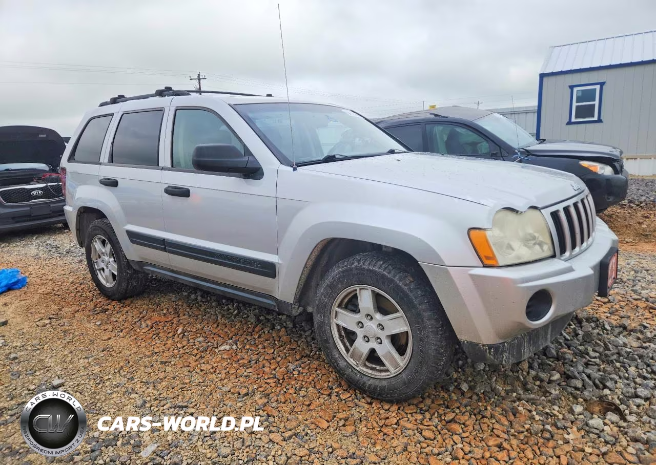 2005 Jeep Grand Cherokee Laredo VIN:1J4GS48KX5C676218 - 4