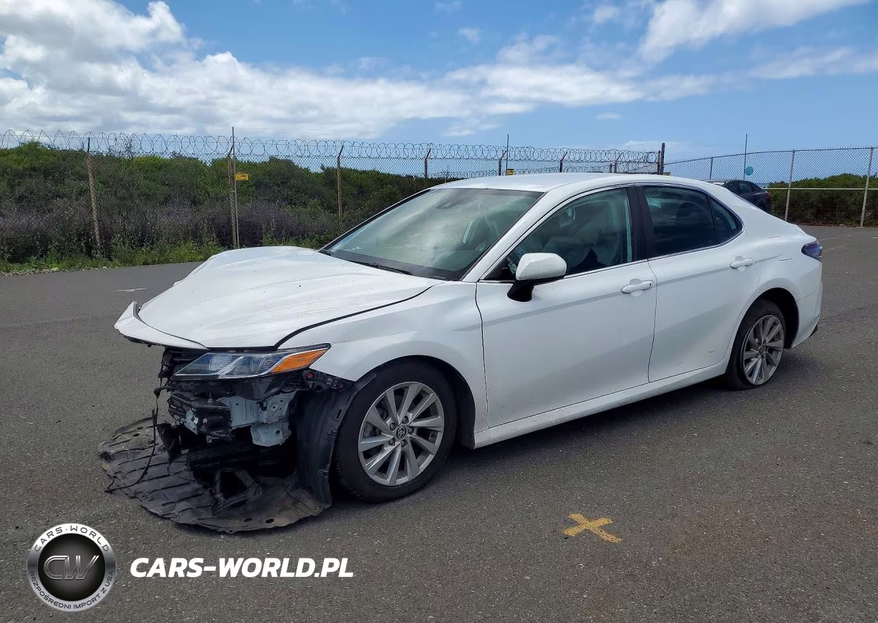 2023 Toyota Camry Le