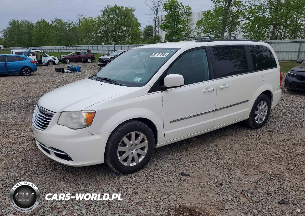 2013 Chrysler Town & Country Touring