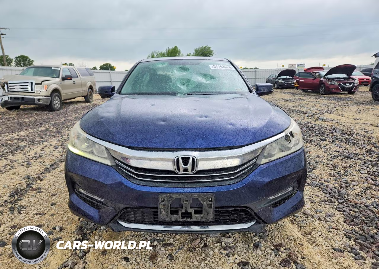 2017 Honda Accord VIN:1HGCR2F88HA182727 - 5
