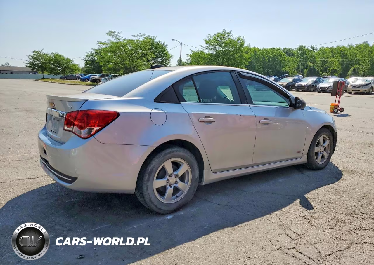 2015 Chevrolet Cruze Lt VIN:1G1PC5SB0F7242894 - 3