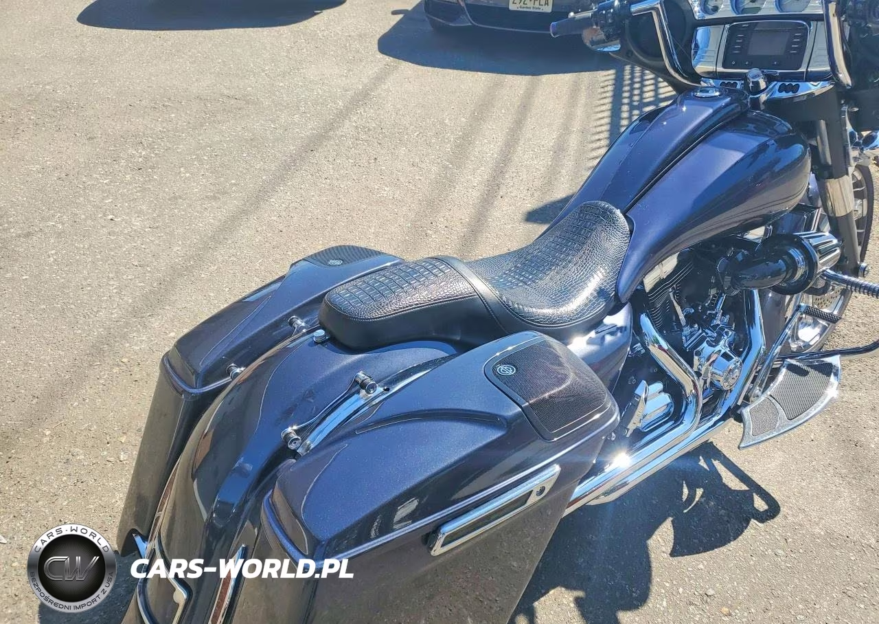 2014 Harley-Davidson Flhx Street Glide VIN:1HD1KBM10EB611525 - 6