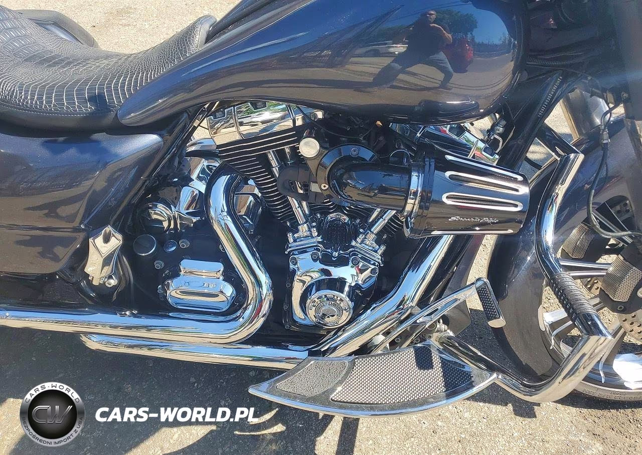 2014 Harley-Davidson Flhx Street Glide VIN:1HD1KBM10EB611525 - 7