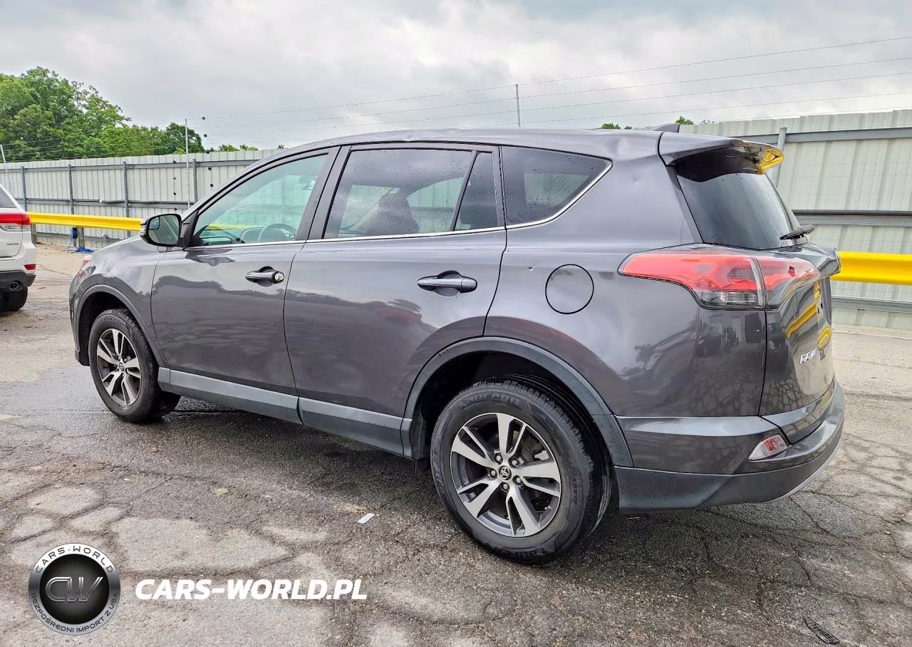 2018 Toyota Rav4 Xle VIN:2T3WFREV2JW477446 - 2