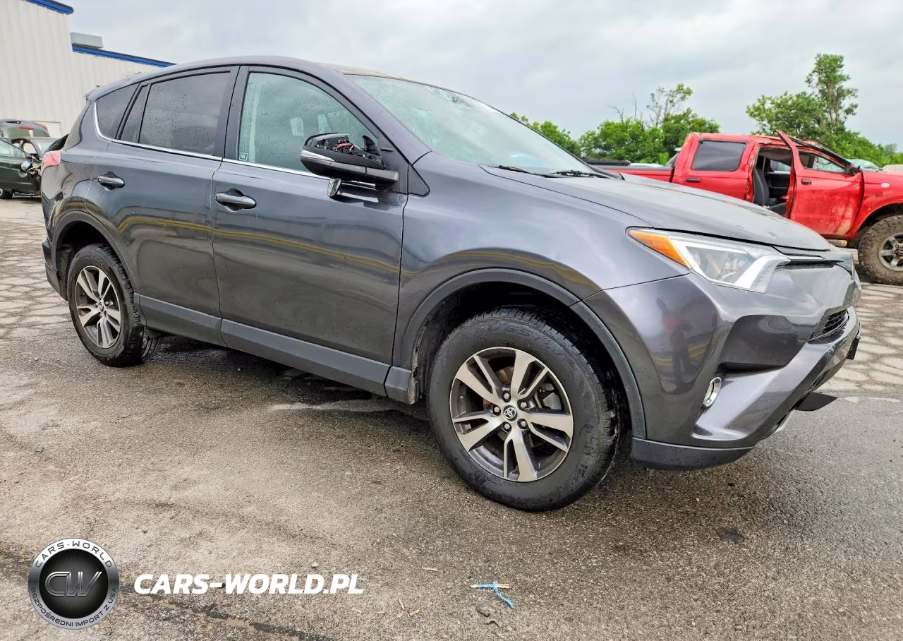 2018 Toyota Rav4 Xle VIN:2T3WFREV2JW477446 - 4