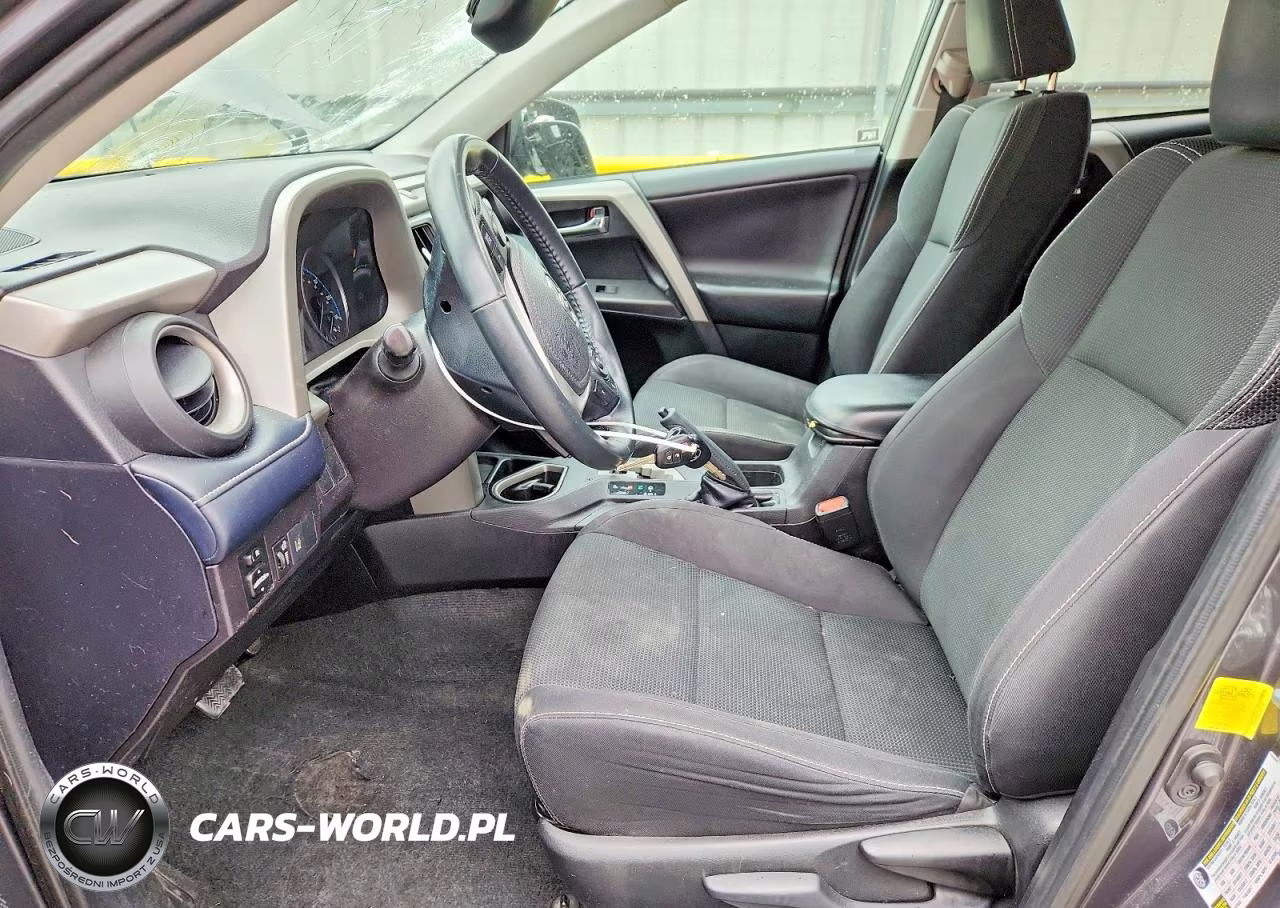 2018 Toyota Rav4 Xle VIN:2T3WFREV2JW477446 - 7