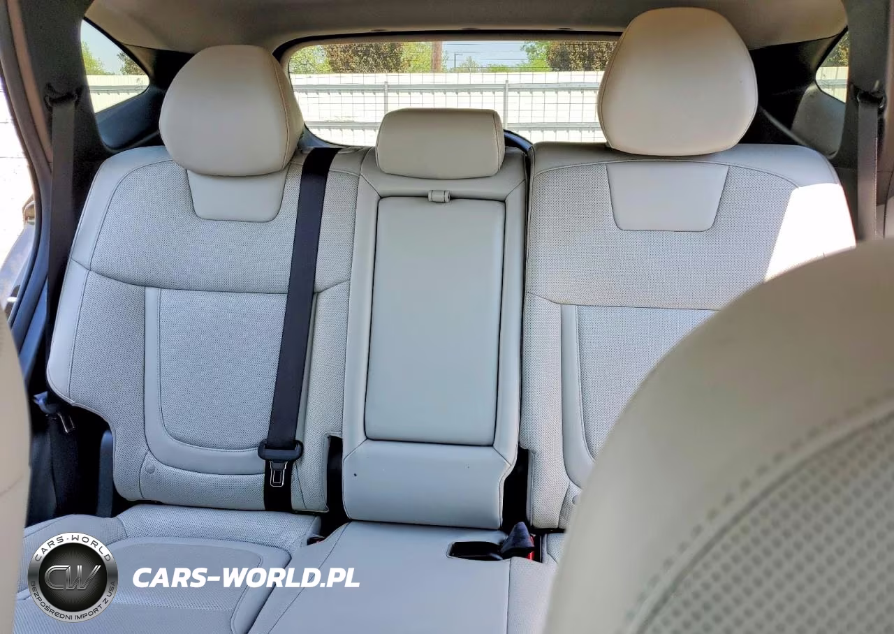 2022 Hyundai Tucson Limited VIN:KM8JECA19NU033962 - 10