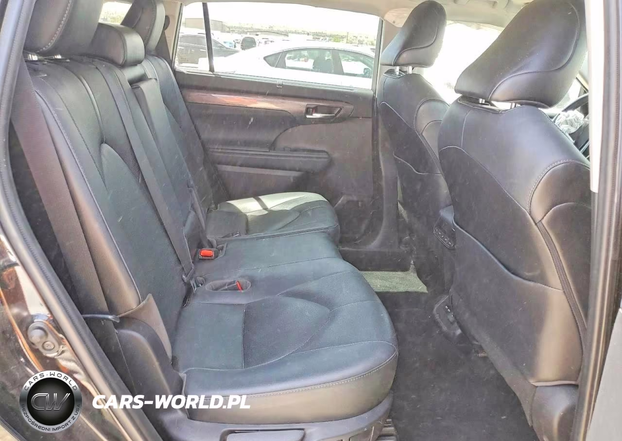 2021 Toyota Highlander Limited VIN:5TDDZRBH8MS556509 - 10