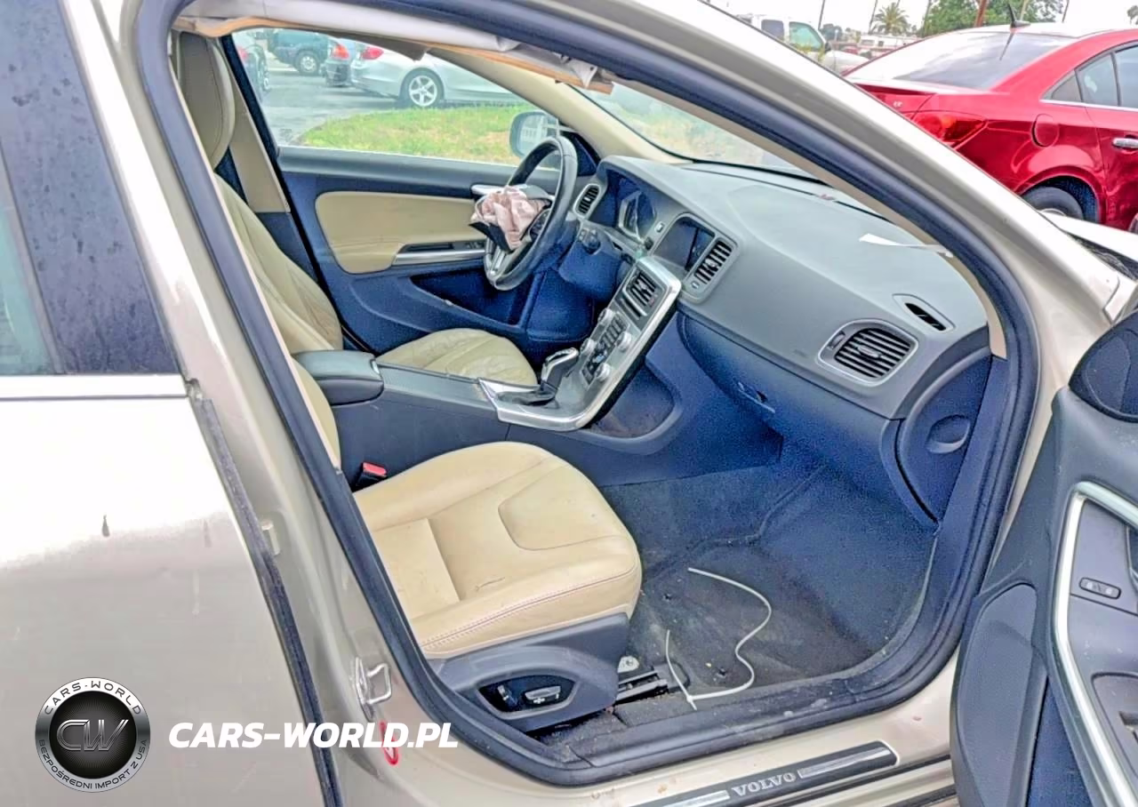 2017 Volvo V60 T5 Premier VIN:YV140MEK7H1373054 - 5