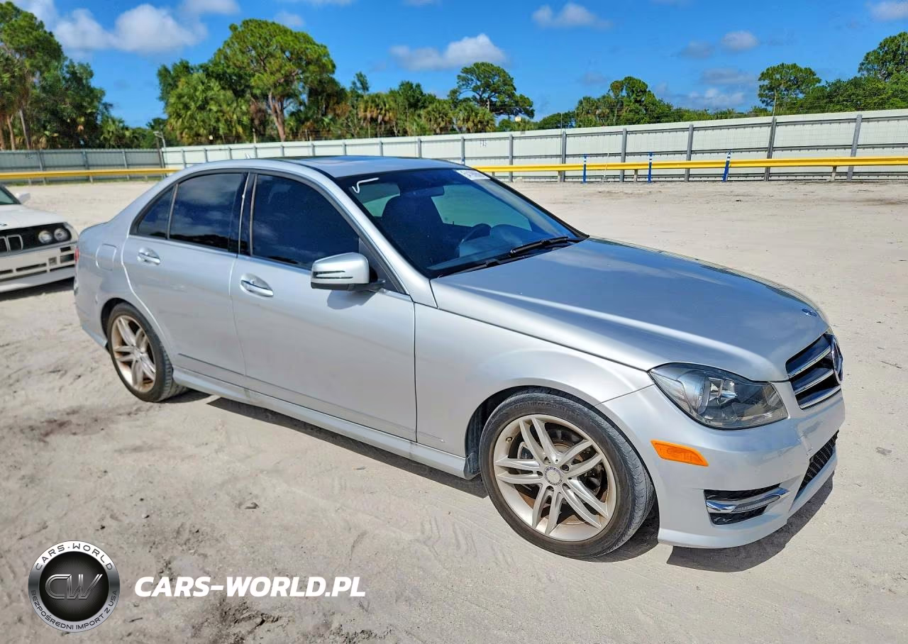 2014 Mercedes-Benz C 250 VIN:WDDGF4HB7EA964287 - 4
