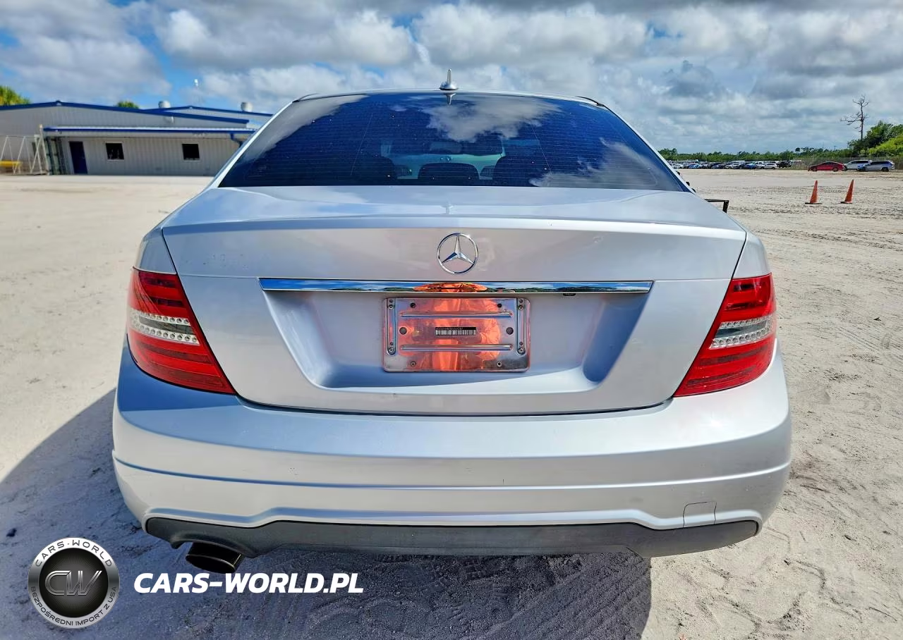 2014 Mercedes-Benz C 250 VIN:WDDGF4HB7EA964287 - 6