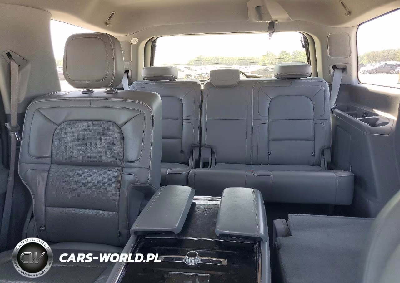 2018 Lincoln Navigator Reserve VIN:5LMJJ2LT0JEL05241 - 10